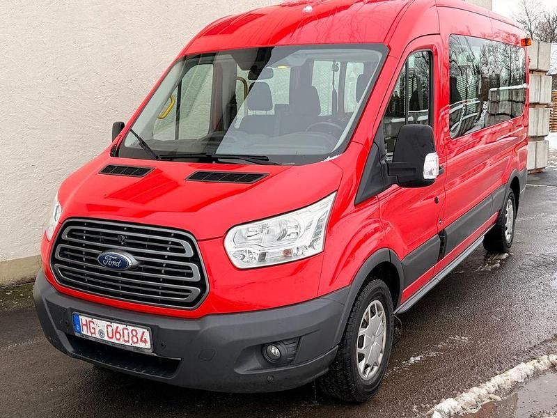 Gebraucht Ford Transit Trend 105 PS (77 kW) 2017 Rot Kombi