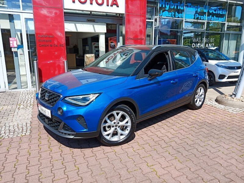Saphirblau Gebraucht 2023 Seat Arona FR SUV | 21.690 € (Fairer Preis) - Bild 1/4