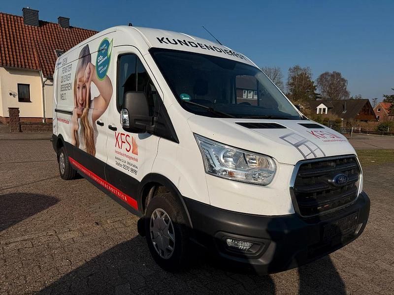 Gebraucht Ford Transit Trend 131 PS (96 kW) 2020 Weiß Van / Kleinbus