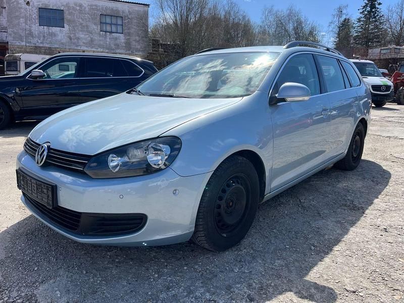 Blau Gebraucht 2010 VW Golf VI Comfortline Kombi | 1.990 € (Superpreis) - Bild 1/4