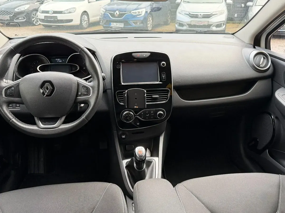 Gebraucht Renault Clio GrandTour Bose Edition 90 PS (66 kW) 2016 Weiß Kombi