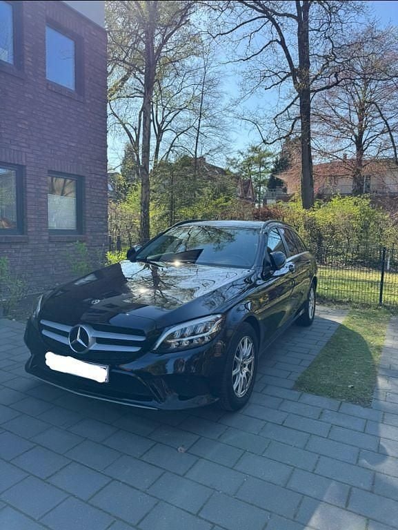 Gebraucht Mercedes C200 150 PS (110 kW) 2018 Schwarz Limousine