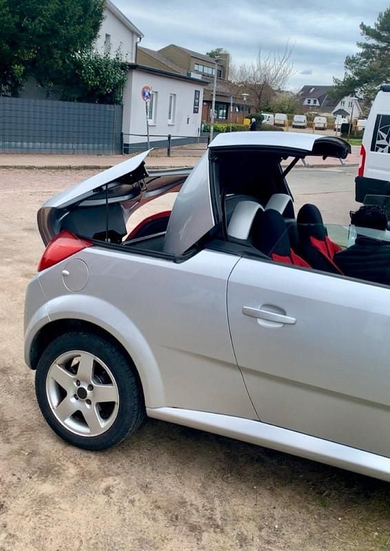 Gebraucht Opel Tigra 90 PS (66 kW) 2004 Silber Cabrio