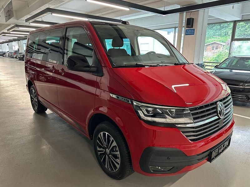 Kirschrot Neu 2024 VW T6.1 Comfortline Van | 63.665 € (Teuer) - Bild 1/4