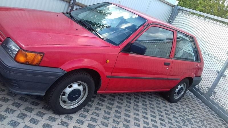 Gebraucht Nissan Sunny 60 PS (44 kW) 1987 Rot Kleinwagen