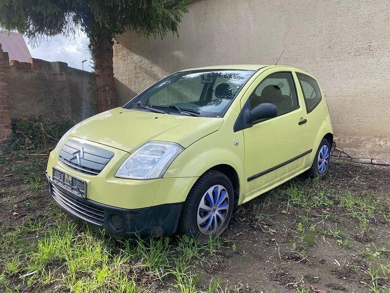 Gelb Gebraucht 2007 Citroën C2 Kleinwagen | 790 € (Guter Preis) - Bild 1/4