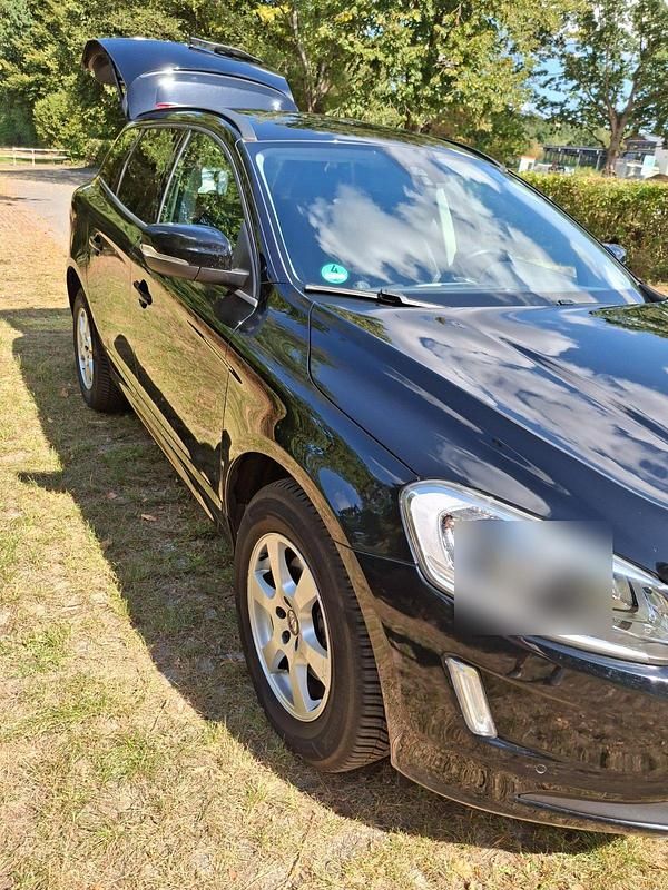 Schwarz Gebraucht 2015 Volvo XC60 SUV | 14.700 € (Guter Preis) - Bild 1/4