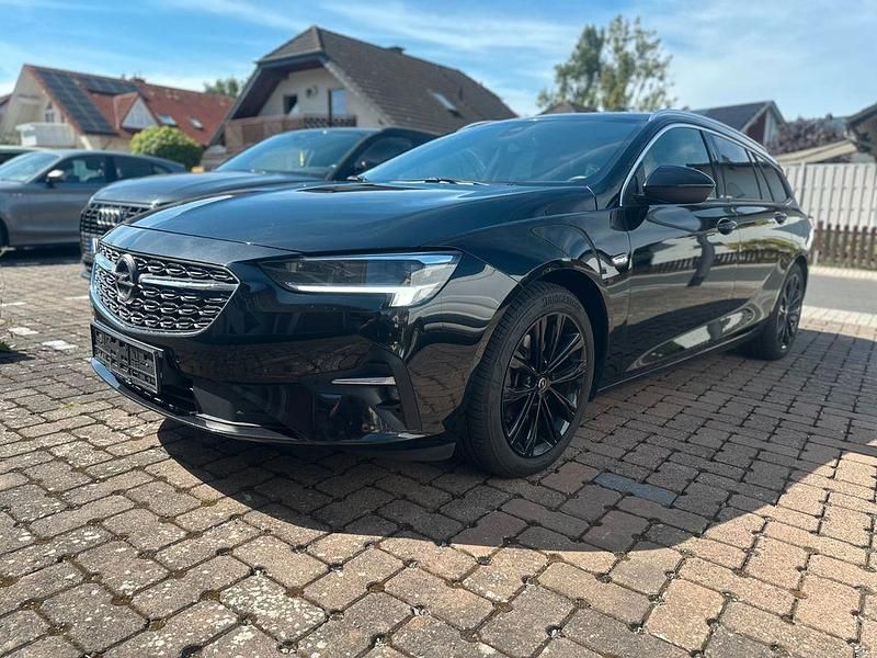 Black meet kettle Gebraucht 2021 Opel Insignia Kombi | 17.699 € (Fairer Preis) - Bild 1/4