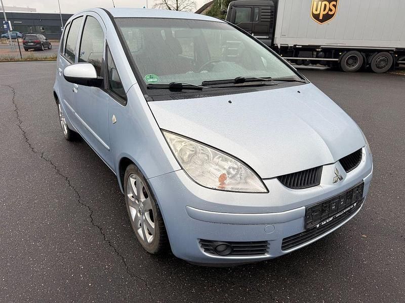 Gebraucht Mitsubishi Colt Instyle 109 PS (80 kW) 2004 Blau Limousine