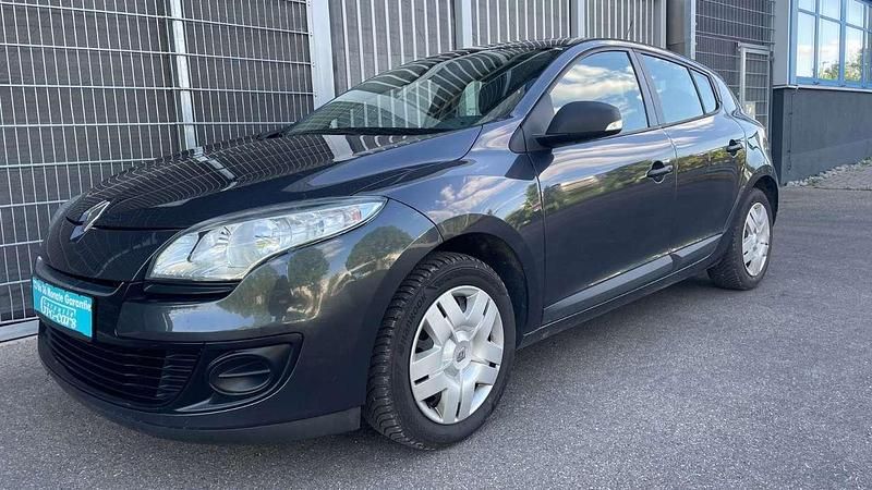 Gebraucht Renault Mégane 101 PS (74 kW) 2013 Grau Limousine