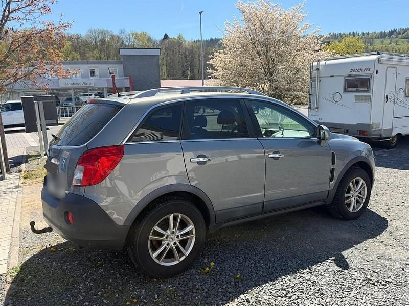 Second-hand Opel Antara 167 CP (122 kW) 2012 Argintiu SUV
