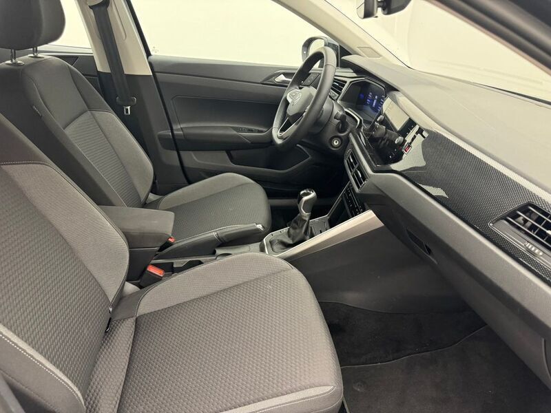 Gebraucht VW Taigo Life 95 PS (69 kW) 2023 Deep black perleffekt SUV