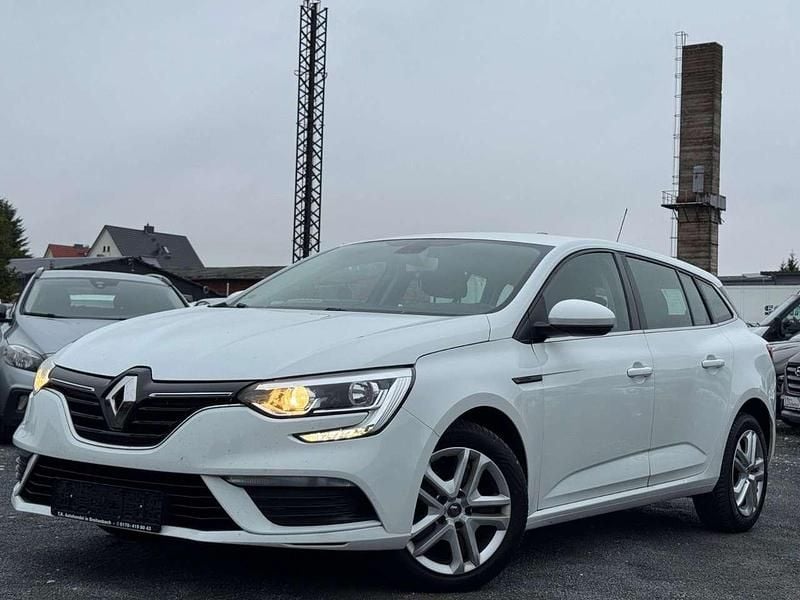 Weiß Gebraucht 2018 Renault Mégane GrandTour Kombi | 8.999 € (Guter Preis) - Bild 1/4