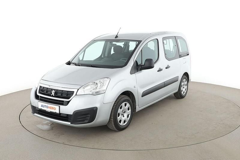 Gebraucht Peugeot Partner Active 99 PS (72 kW) 2018 Silber Van / Kleinbus