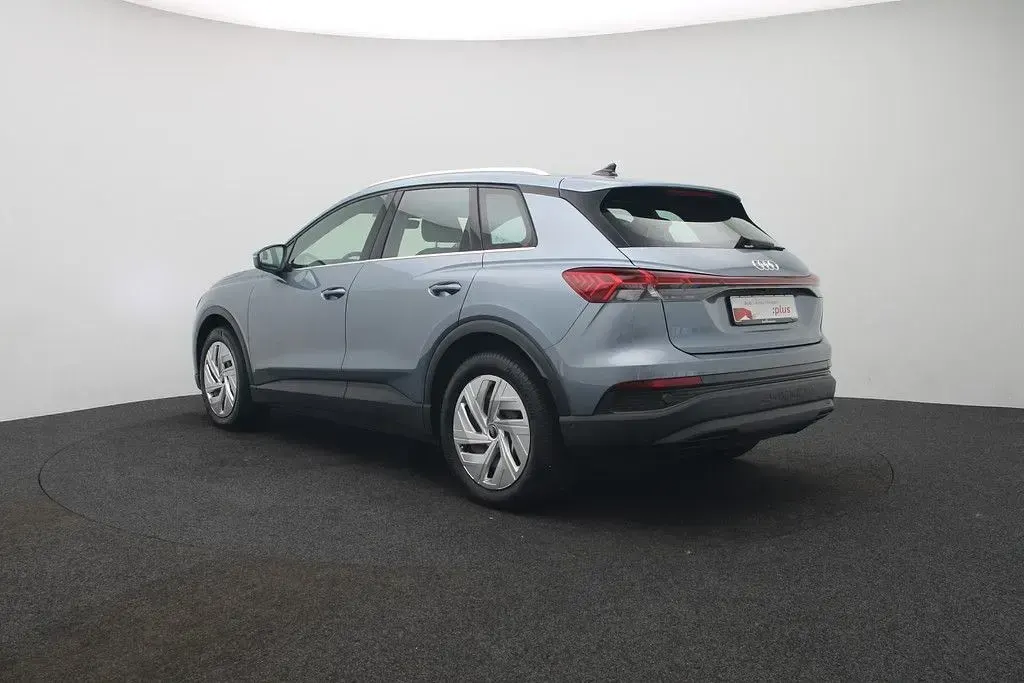 Gebraucht Audi Q4 e-tron Comfort 150 kW (204 PS) 2023 Geysirblau metallic SUV