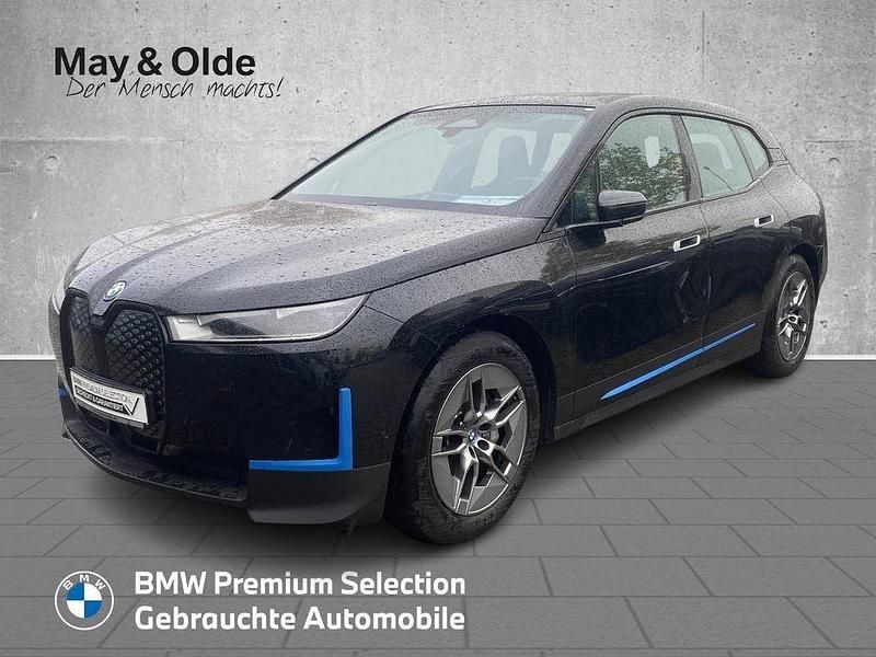 Schwarz Gebraucht 2022 BMW iX SUV | 39.885 € - Bild 1/4