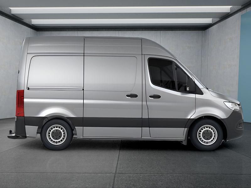 Silber Gebraucht 2021 Mercedes Sprinter Van | 27.799 € (Fairer Preis) - Bild 1/4