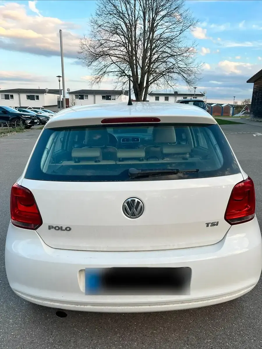 Gebraucht VW Polo 90 PS (66 kW) 2013 Weiß Kleinwagen