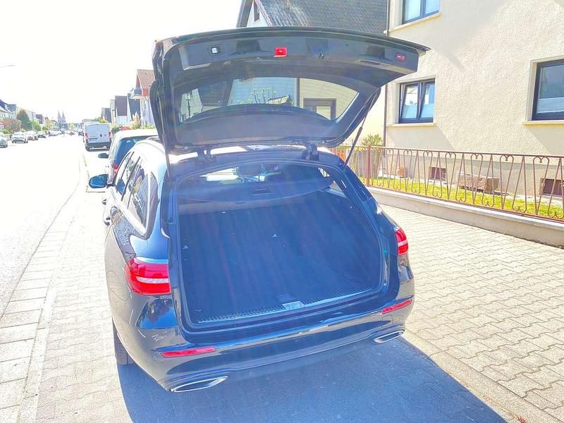 Gebraucht Mercedes E350 Exclusive 286 PS (210 kW) 2020 Schwarz Kombi