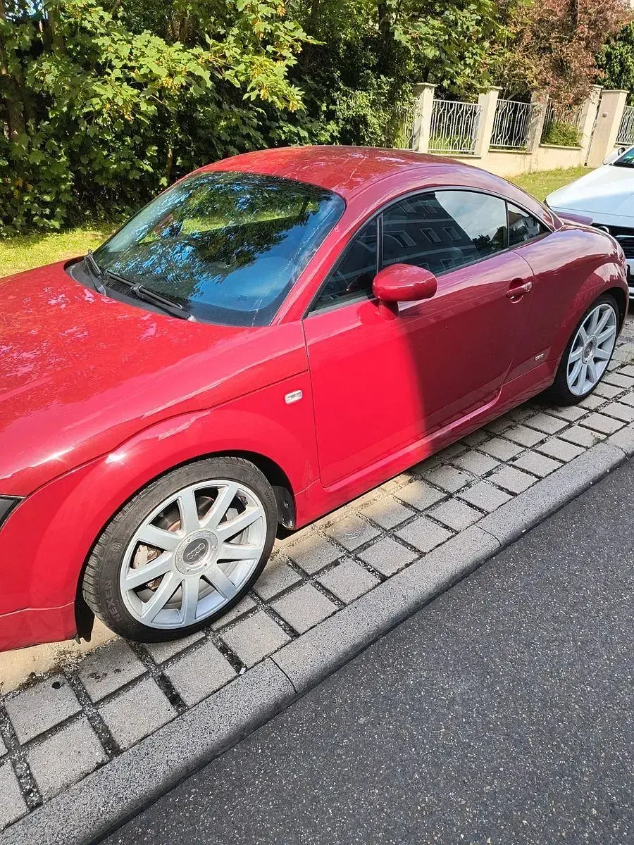 Gebraucht Audi TT Sport 179 PS (131 kW) 2000 Rot Coupé