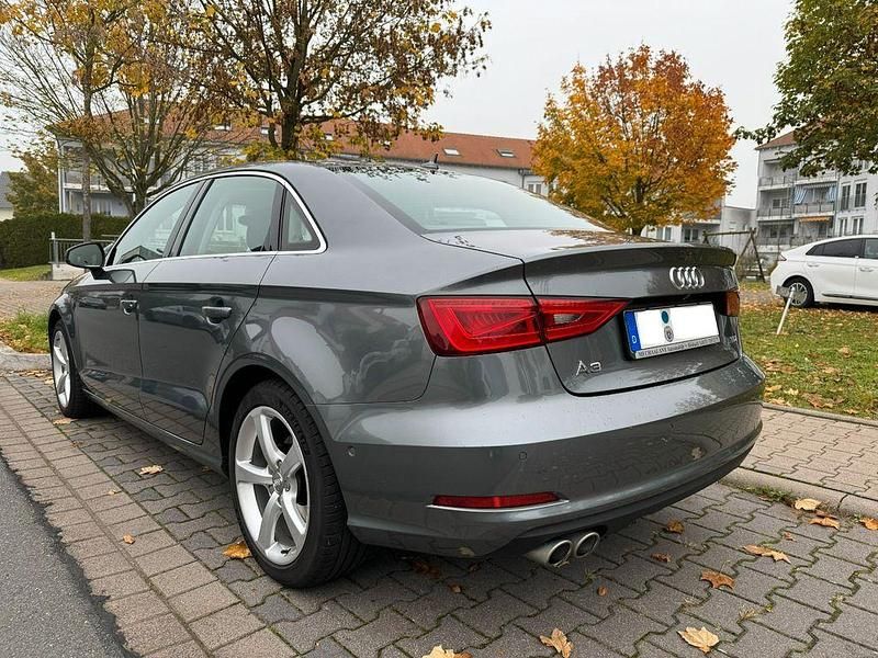 Gebraucht Audi A3 Ambition 150 PS (110 kW) 2014 Grau Limousine