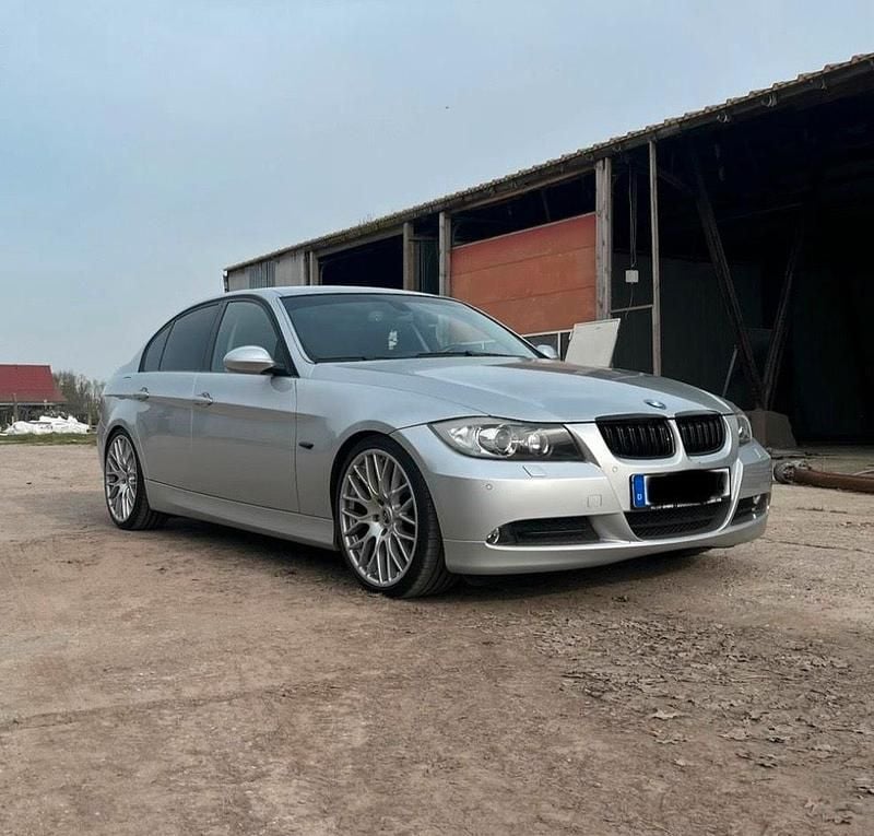 Gebraucht BMW 320 170 PS (125 kW) 2008 Silber Limousine