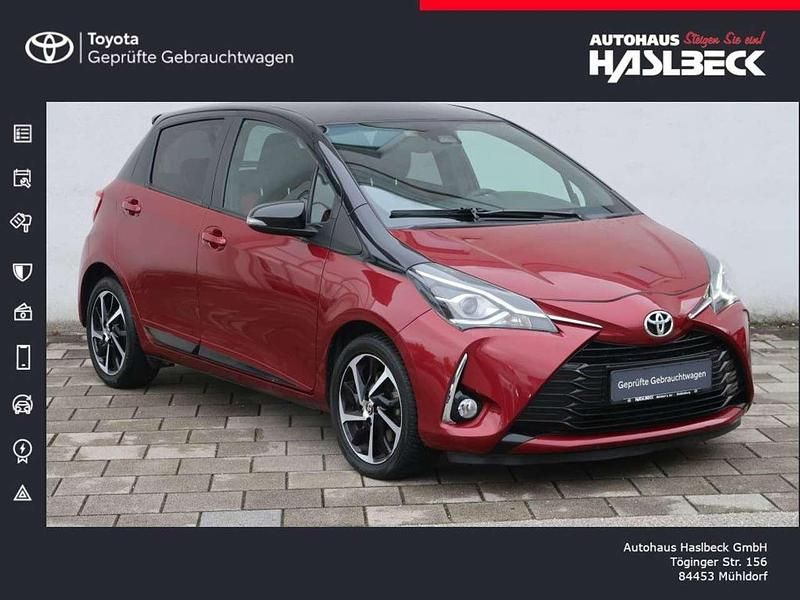 Rot Gebraucht 2019 Toyota Yaris Multidrive S Kleinwagen | 15.440 € (Etwas zu teuer) - Bild 1/4