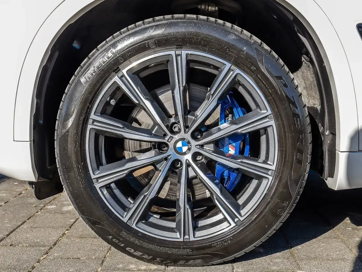 Gebraucht BMW X5 M Sport 360 PS (264 kW) 2021 Weiß SUV