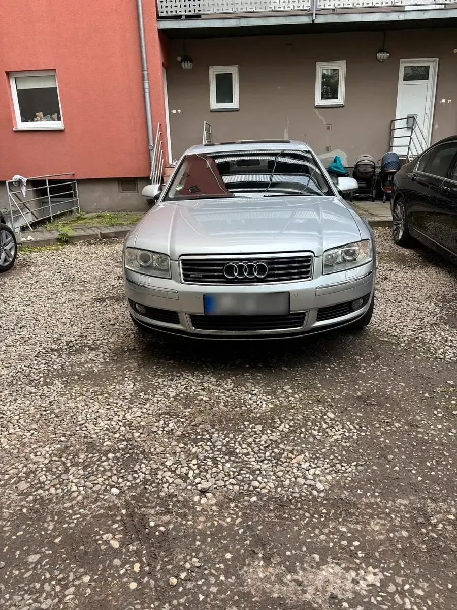 Gebraucht Audi A8 335 PS (246 kW) 2003 Silber Limousine