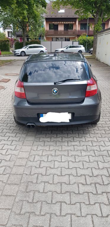 Grau Gebraucht 2005 BMW 116 Performance Kleinwagen | 3.400 € (Etwas zu teuer) - Bild 1/4