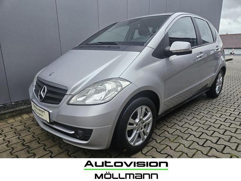 Silber Gebraucht 2008 Mercedes A180 Limousine | 3.580 € (Fairer Preis) - Bild 1/4