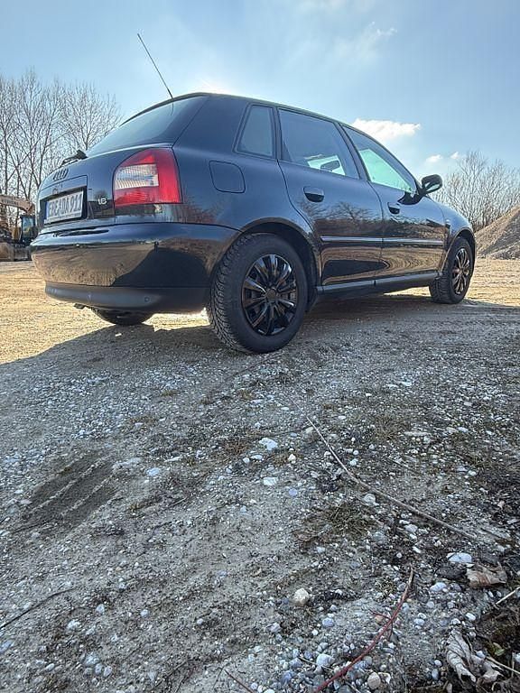 Gebraucht Audi A3 102 PS (75 kW) 2003 Schwarz Kleinwagen