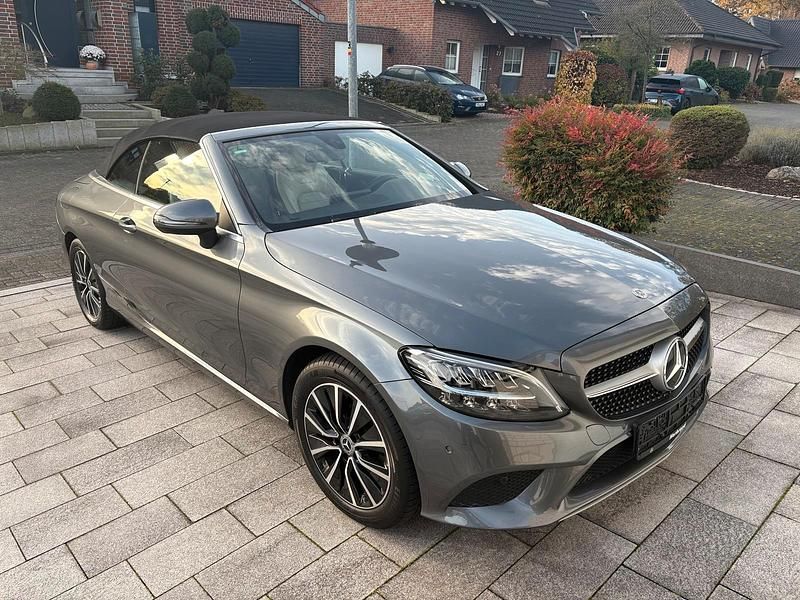 Silber Gebraucht 2020 Mercedes C300 Cabrio | 28.500 € (Guter Preis) - Bild 1/4