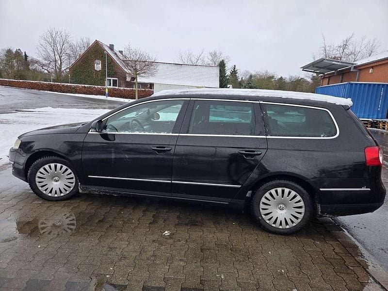 Gebraucht 2006 VW Passat Limousine | 1.200 € (Superpreis) - Bild 1/4
