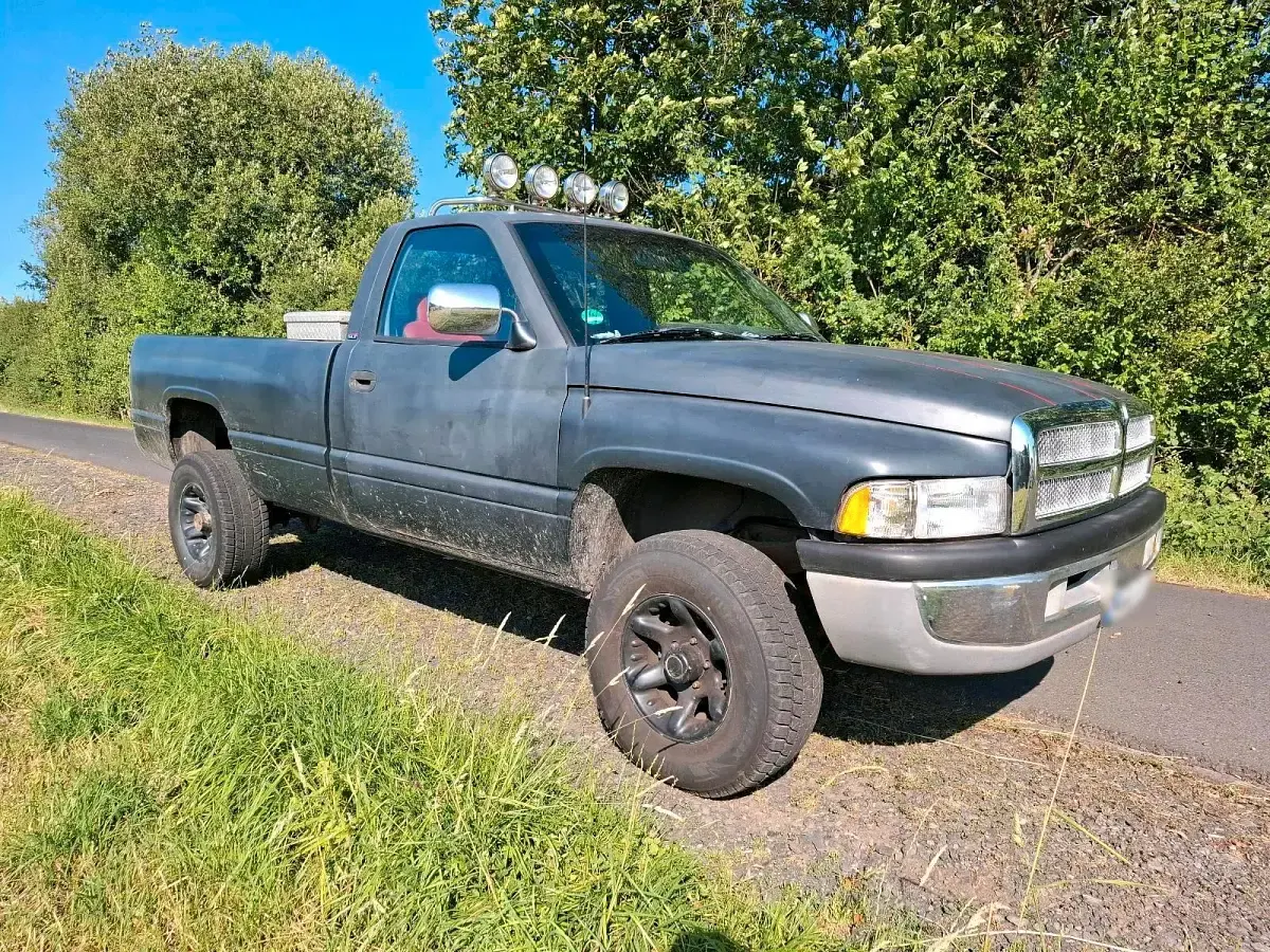 Gebraucht Dodge Ram 223 PS (164 kW) 1997 Schwarz Pickup