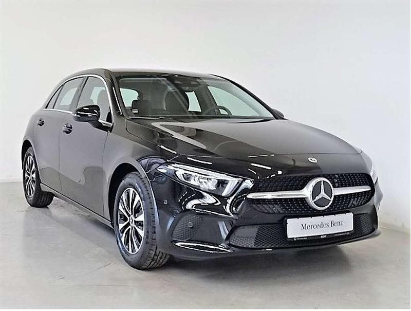 Schwarz Gebraucht 2018 Mercedes A200 Progressive Limousine | 14.590 € (Fairer Preis) - Bild 1/4