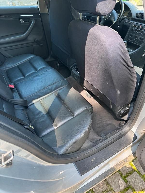 Używany Audi A4 131 KM (96 kW) 2003 Srebrny Kombi