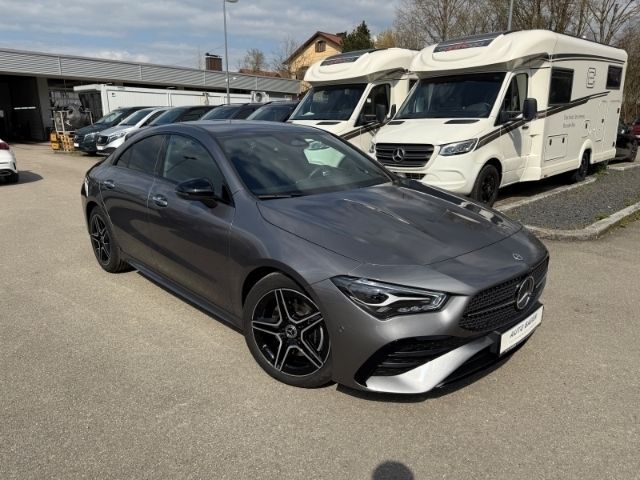 Gebraucht Mercedes CLA200 AMG Line Premium 163 PS (119 kW) 2024 Grau Coupé