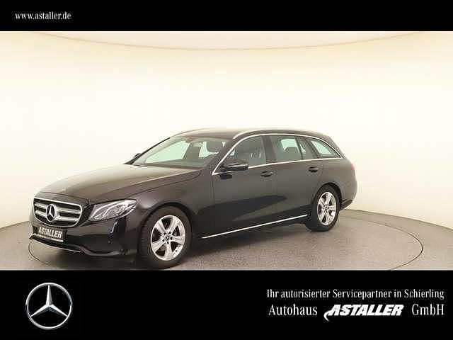 Metalliclack obsidianschwarz Gebraucht 2018 Mercedes E220 Avantgarde Kombi | 21.499 € (Superpreis) - Bild 1/4