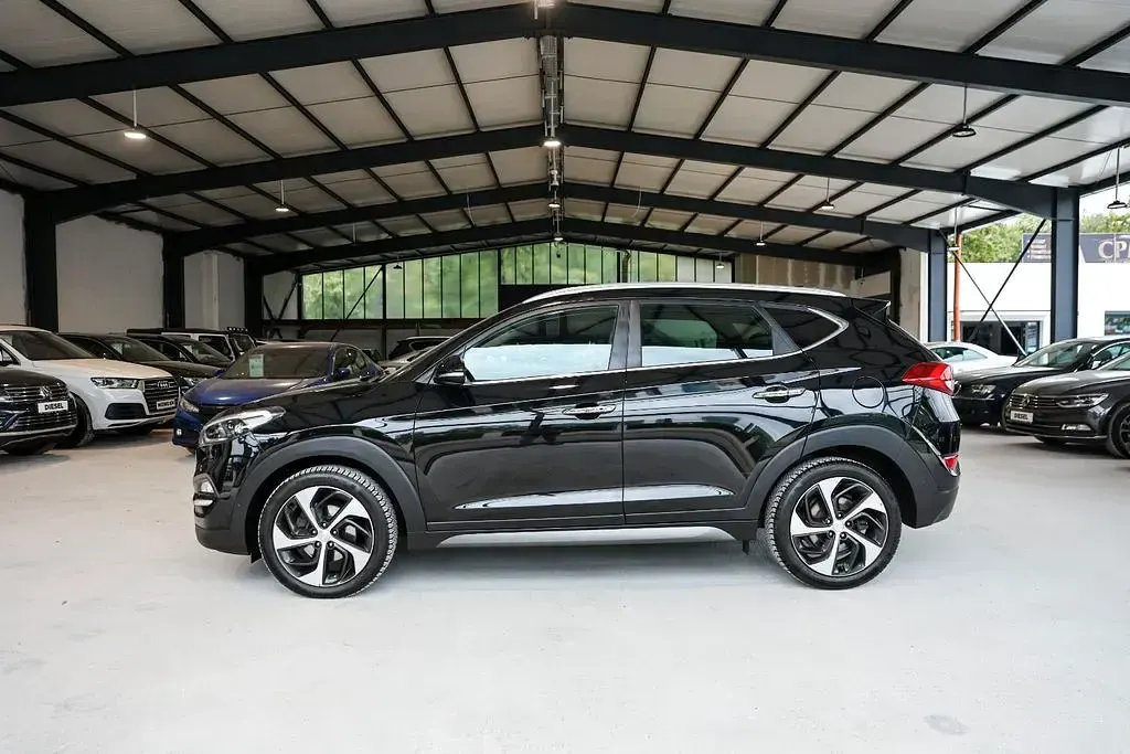 Gebraucht Hyundai Tucson Premium 141 PS (103 kW) 2016 Schwarz SUV