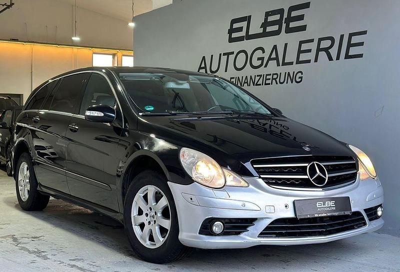 Schwarz Gebraucht 2008 Mercedes R280 Van / Kleinbus | 2.900 € (Fairer Preis) - Bild 1/4