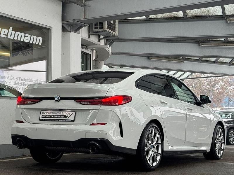 Gebraucht BMW 220 M Sport 178 PS (130 kW) 2024 Alpinweiss uni Coupé