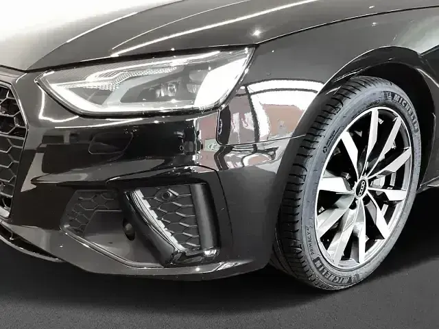 Gebraucht Audi A4 S-Line 204 PS (150 kW) 2023 Schwarz Kombi