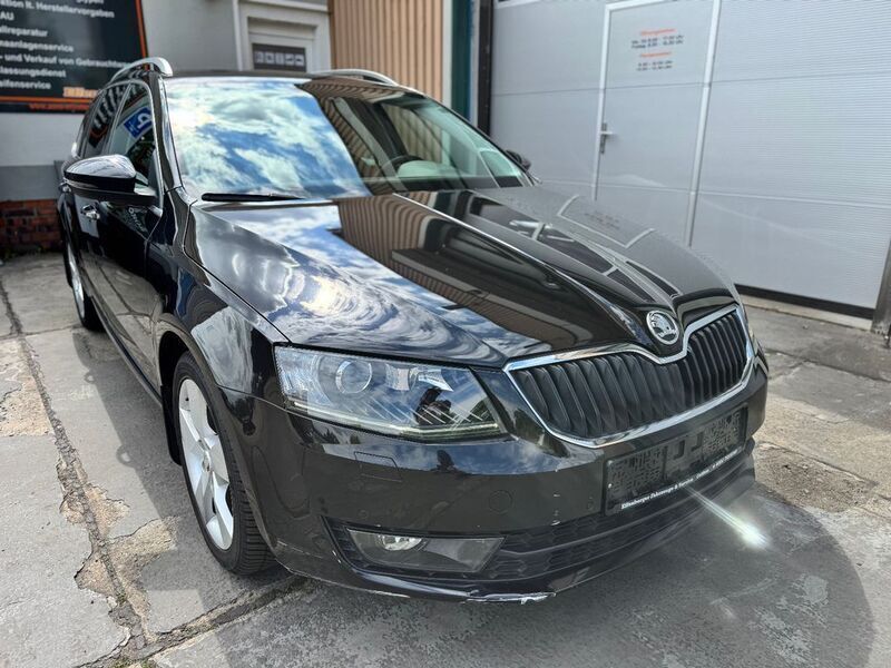 Schwarz Gebraucht 2014 Skoda Octavia Kombi | 11.900 € (Etwas zu teuer) - Bild 1/4