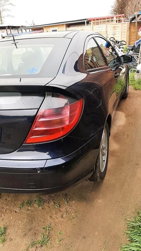 Gebraucht Mercedes 220 143 PS (105 kW) 2002 Blau Coupé