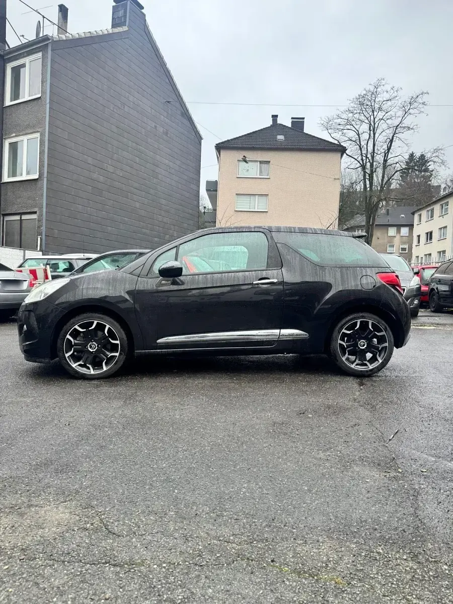 Gebraucht Citroën DS3 Sport Chic 156 PS (114 kW) 2011 Schwarz Kleinwagen