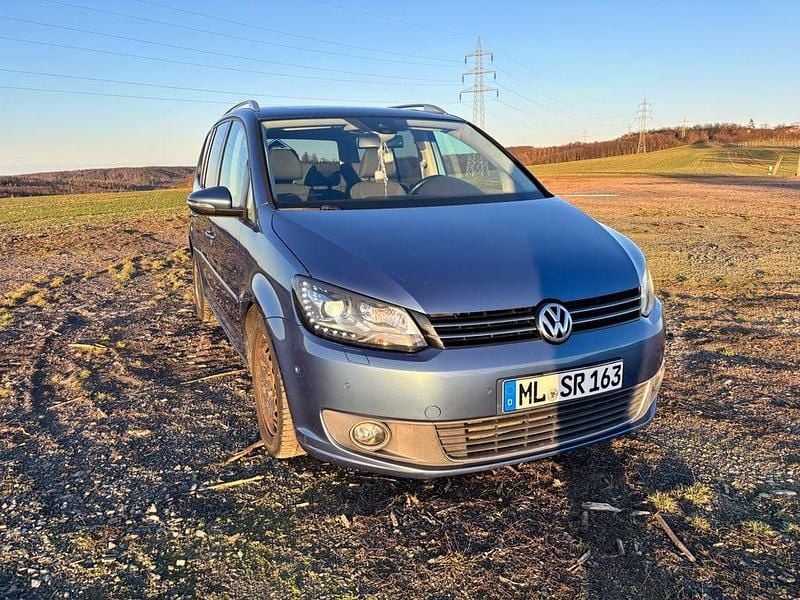 Gebraucht VW Touran Highline 105 PS (77 kW) 2011 Blau Van / Kleinbus