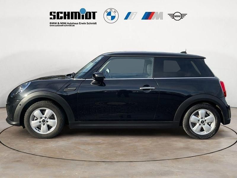 Gebraucht Mini Cooper Essential 136 PS (100 kW) 2024 Schwarz Kleinwagen