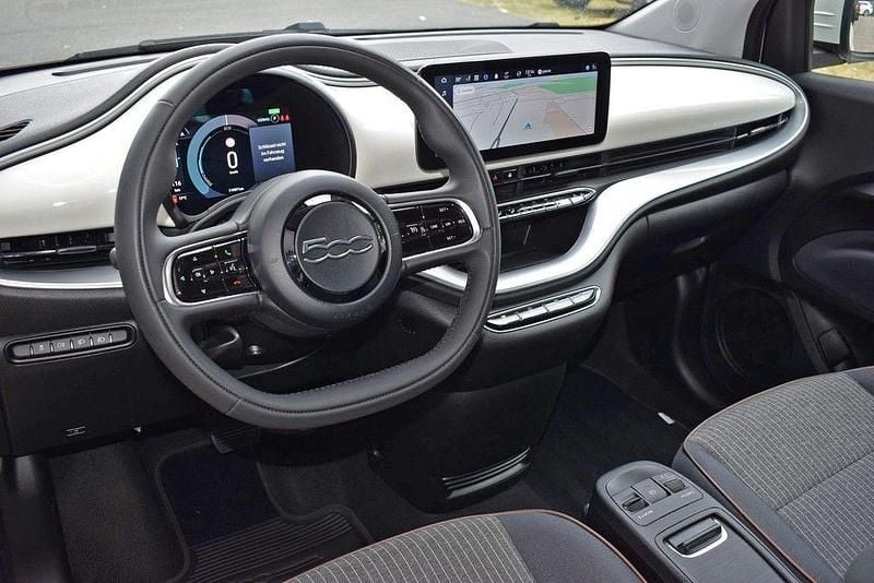 Gebraucht Fiat 500e Icon 86 kW (118 PS) 2022 Weiß Cabrio