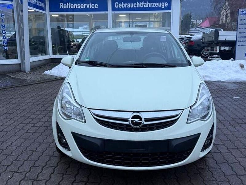 Gebraucht Opel Corsa Active 239 PS (175 kW) 2013 Weiß Limousine
